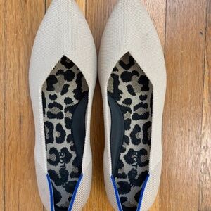 Rothy's Beige Pointed Flats with Blue Trim